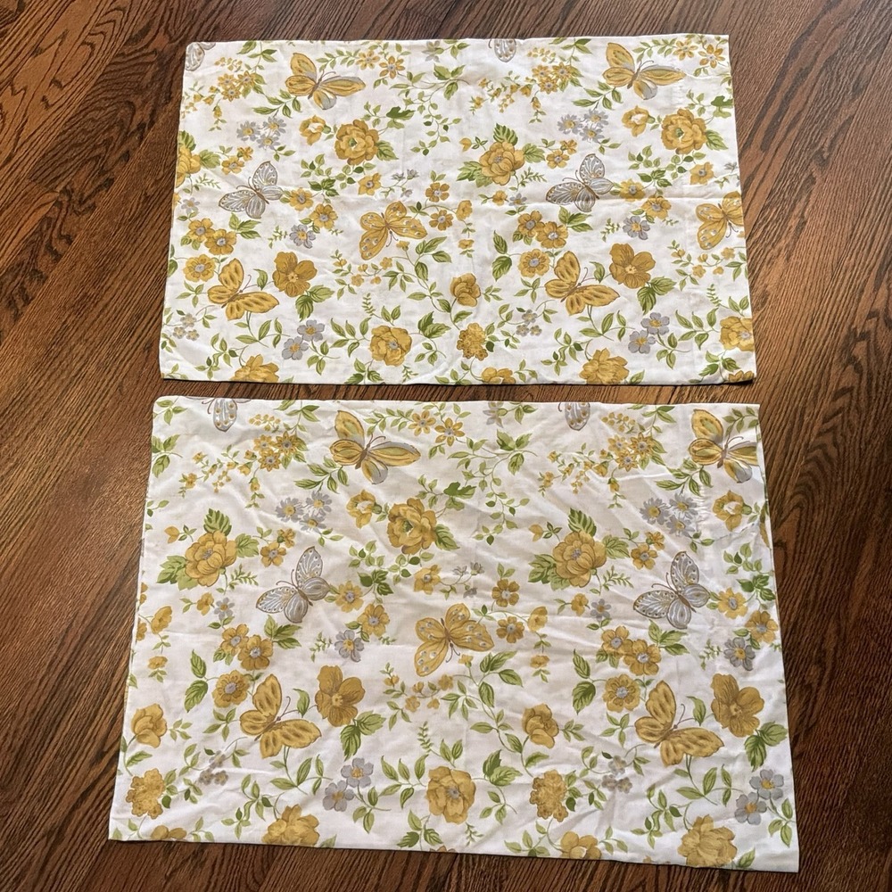 Vtg Pair‎ Cannon Monticello Pillowcases Butterflies Flowers Gold Summer Day 1978